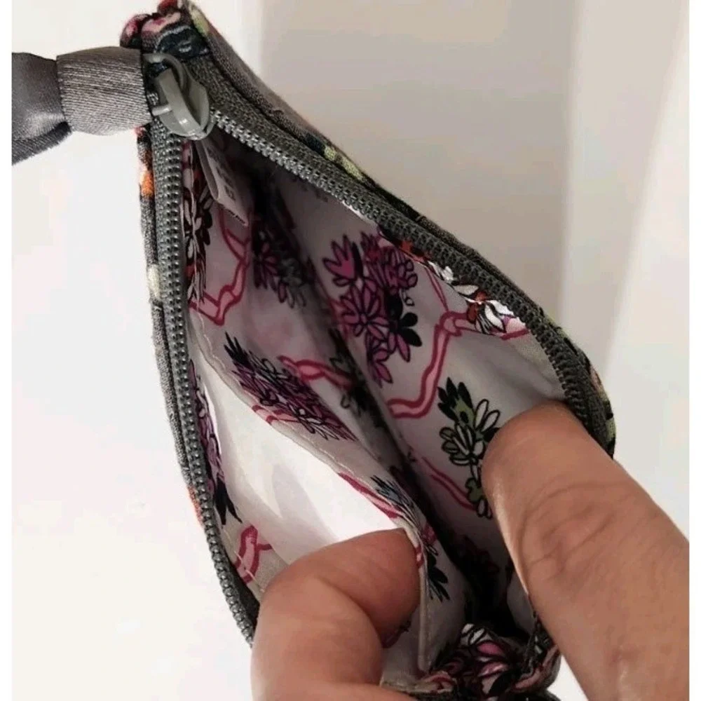 NWT Vera Bradley Zip ID Case Hope Blooms Gray White Wallet Key Ring Coin Purse‎